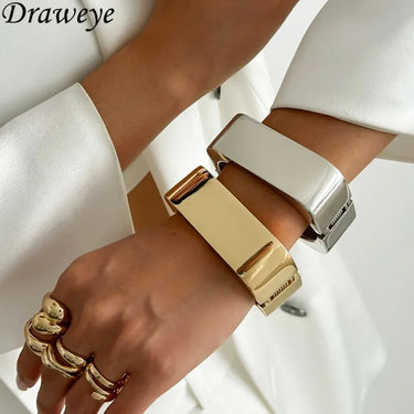 Hyperbole Geometric Bracelet